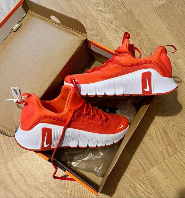 Nike Free Metcon 6 Naranja/Blanco