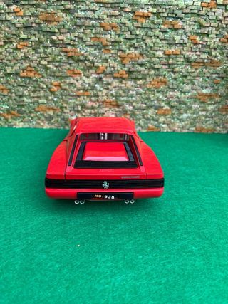 Ferrari Testarossa 1984 – Burago – Escala 1:18