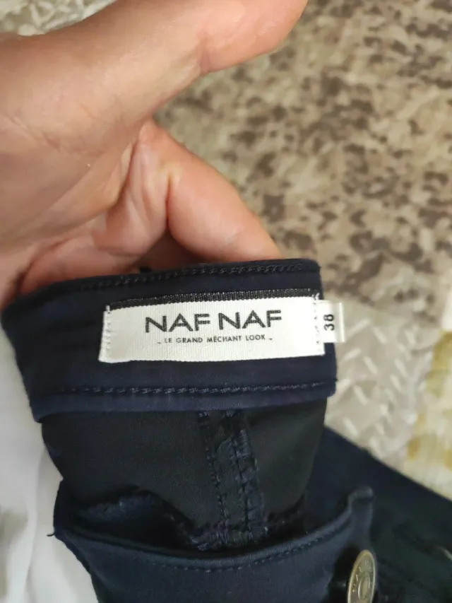 Pantalones negros y azul De regalo el blanco