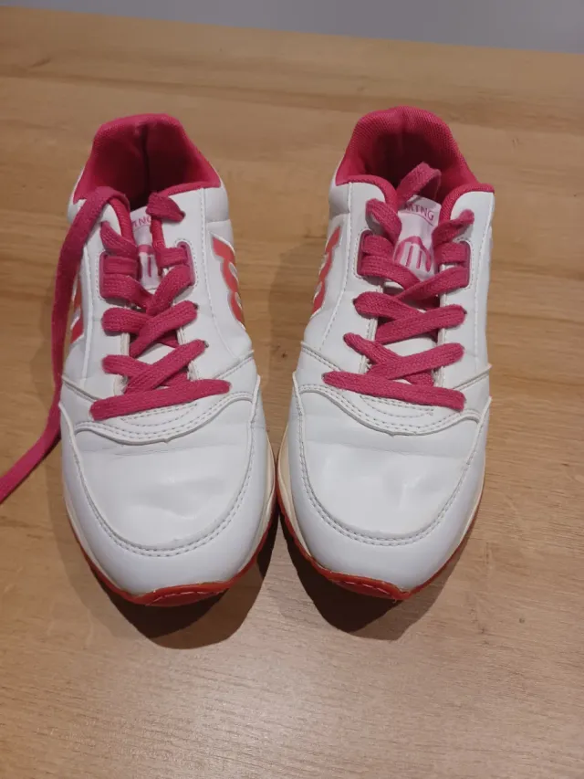 Zapatillas Mustang Mujer Blancas y Rosas