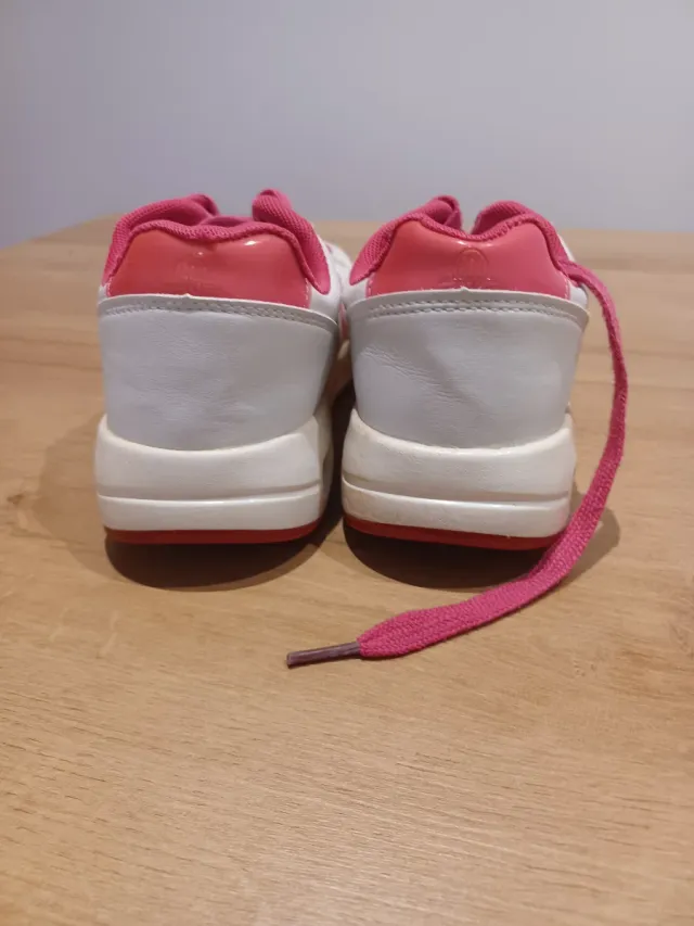 Zapatillas Mustang Mujer Blancas y Rosas