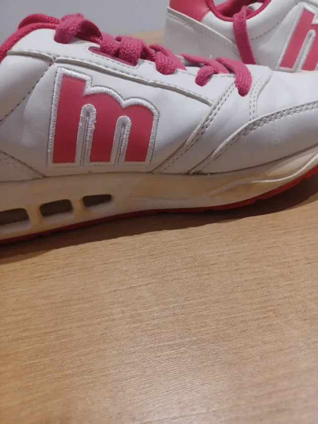 Zapatillas Mustang Mujer Blancas y Rosas