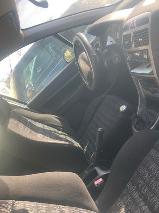 Peugeot 307 2001