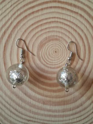 Pendientes transparentes con interior plateado