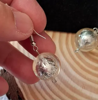 Pendientes transparentes con interior plateado