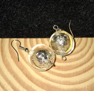 Pendientes transparentes con interior plateado