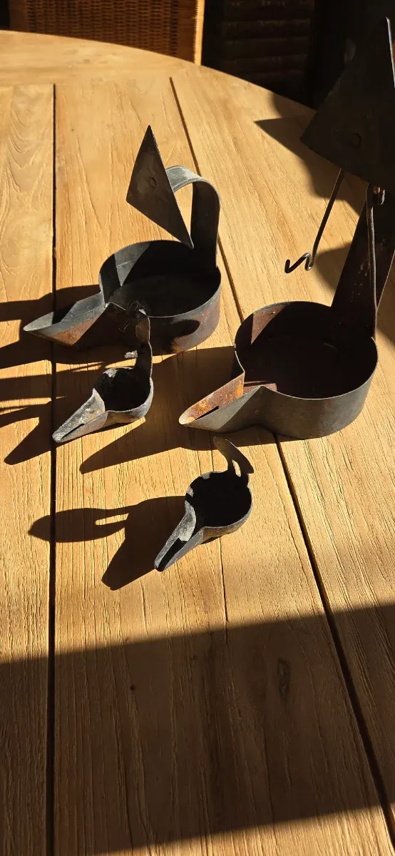 Lote 4 candiles antiguos hierro forjado