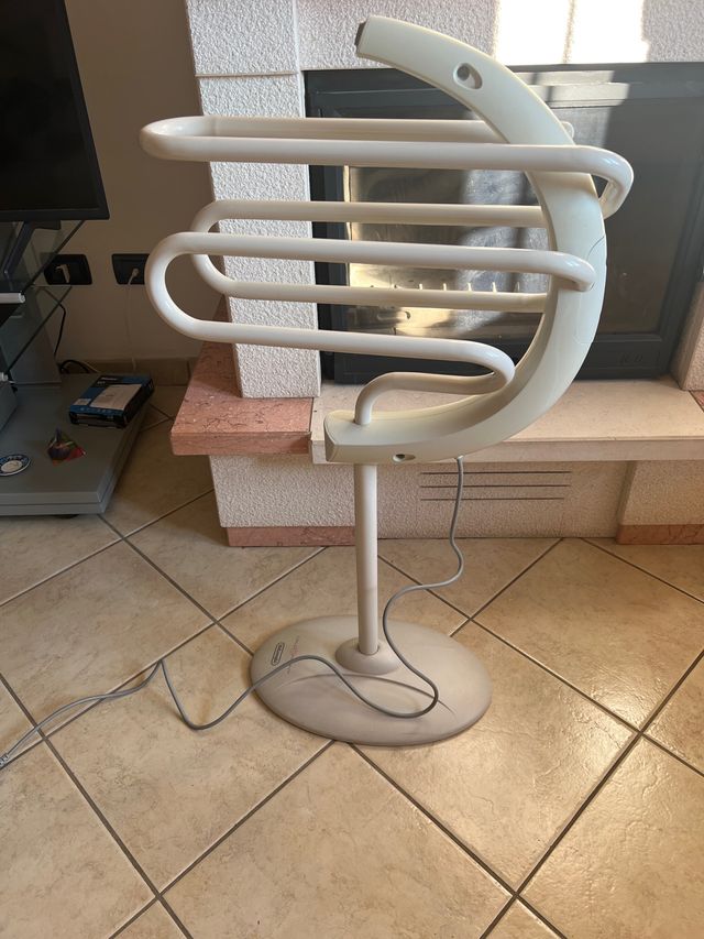 Scalda asciugamani DeLonghi Caldo Panny