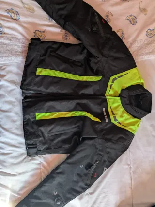 Chaqueta Moto Invictus Atlas Negra Flúor M-L