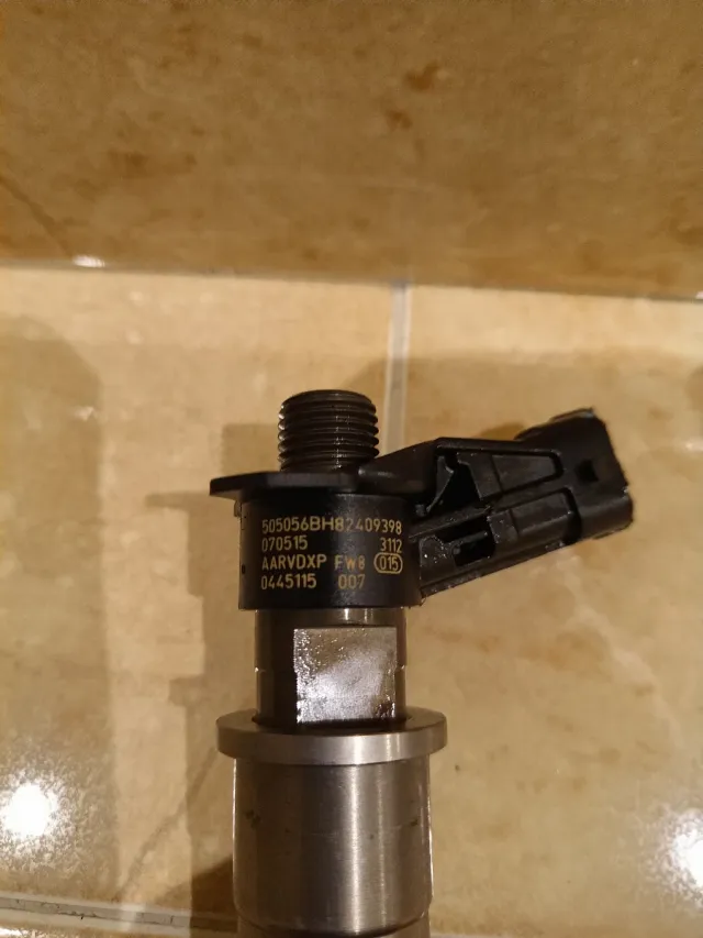 Inyector 505056BH82409398