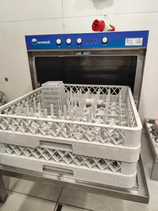 Lavastoviglie professionale Eurowash