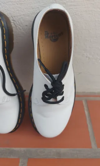 Dr. Martens Blancas Talla 37