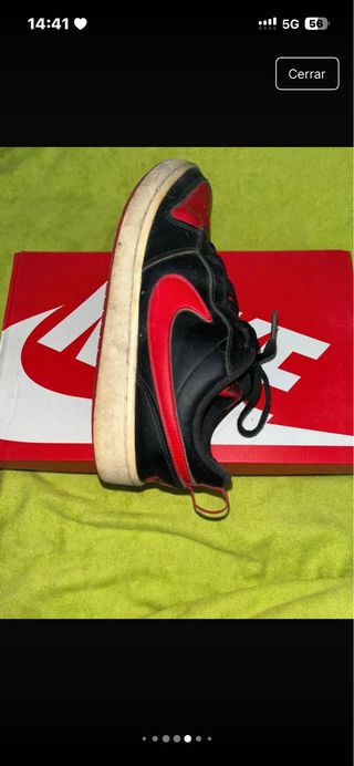 Zapatillas Nike Negras y Rojas