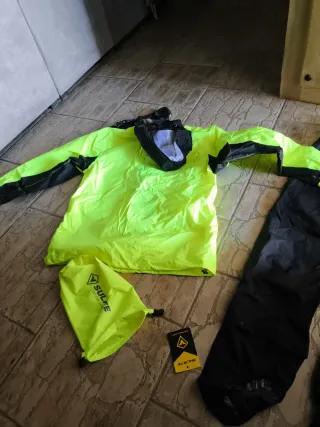 Traje impermeable FUENTE amarillo y negro xxl