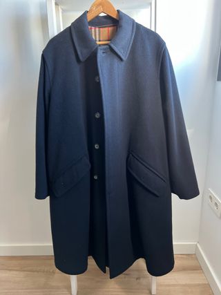 Abrigo Capa Azul Marino Clásico