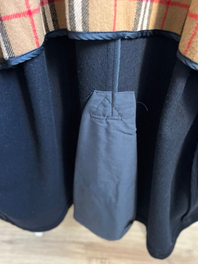 Abrigo Capa Azul Marino Clásico