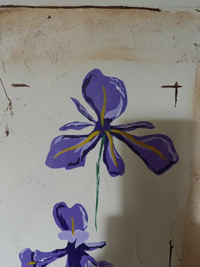 Cuadro floral morado y beige