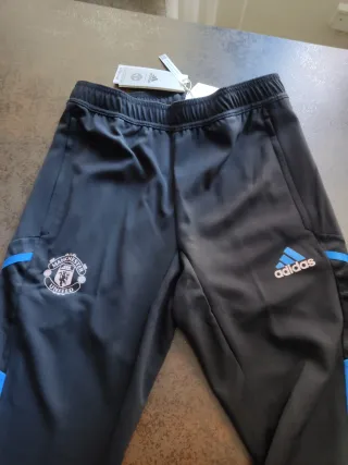 Pantalón chándal Adidas Manchester United