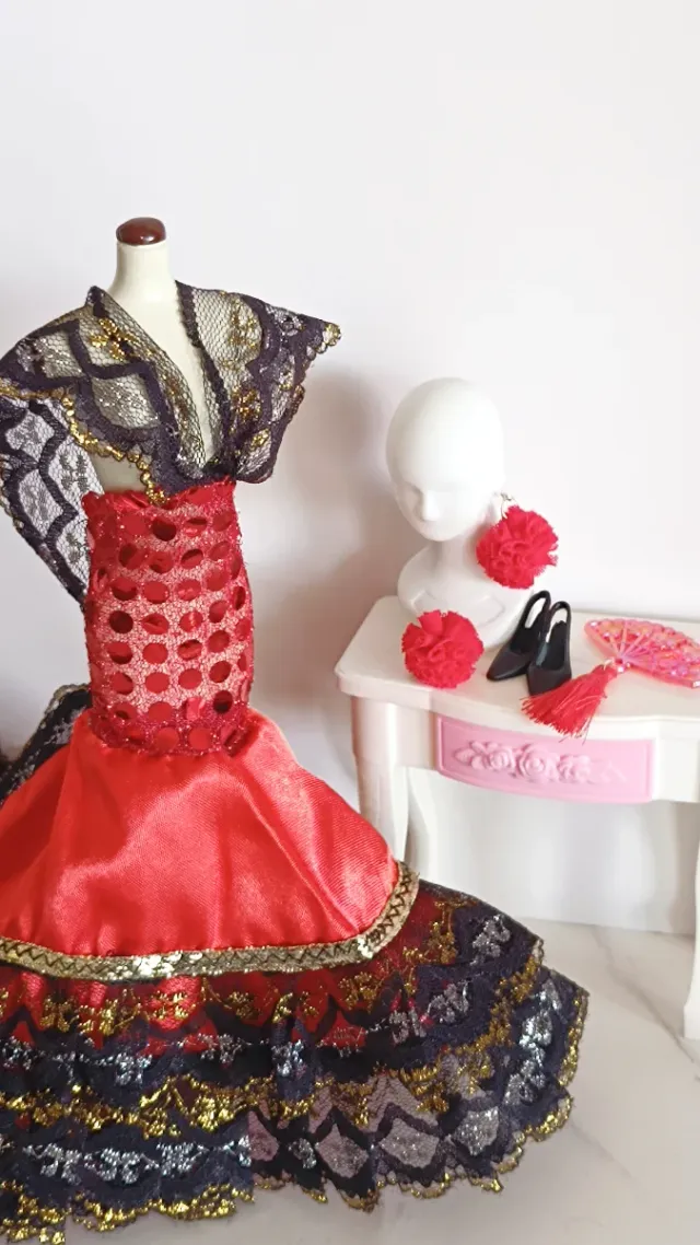 Vestido Flamenca Barbie + Accesorios