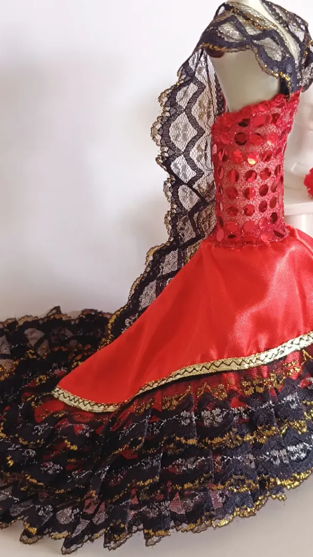 Vestido Flamenca Barbie + Accesorios