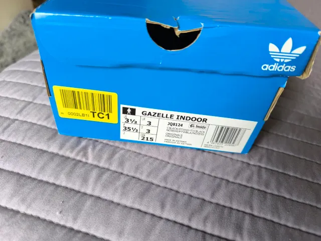 Adidas Gazelle Indoor negras y blancas