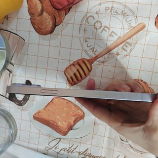 iPhone 14 Plus Viola