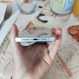 iPhone 14 Plus Viola