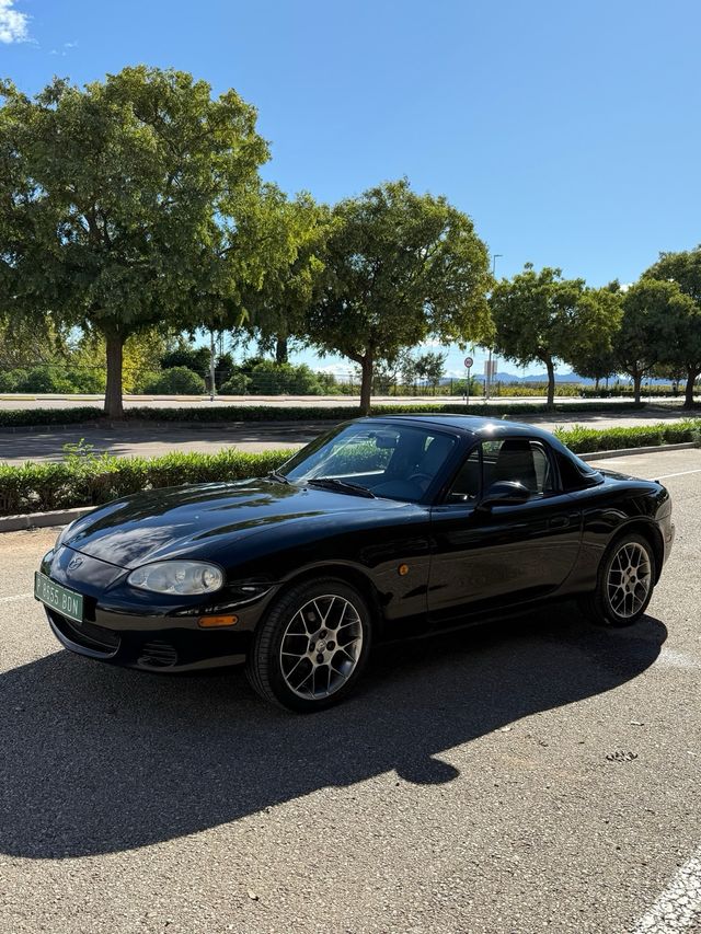 Mazda MX-5 2004