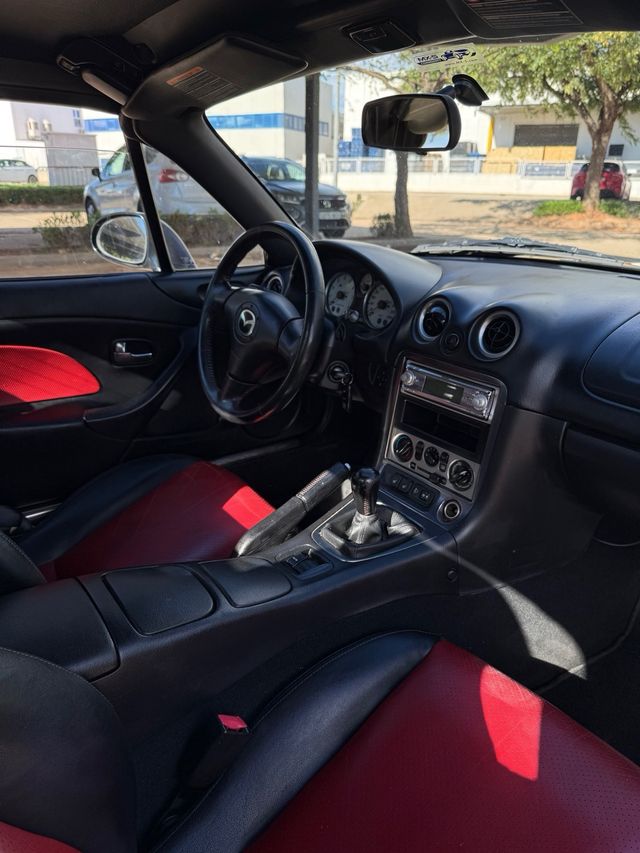 Mazda MX-5 2004