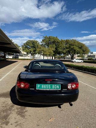 Mazda MX-5 2004