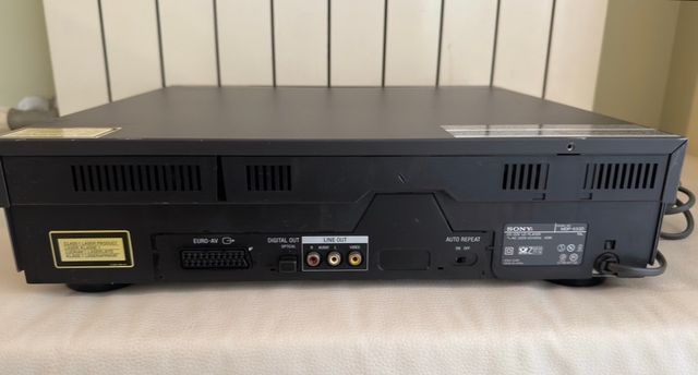 Reprodutor Sony LaserDisc / CD / CDV Japonês LEIA