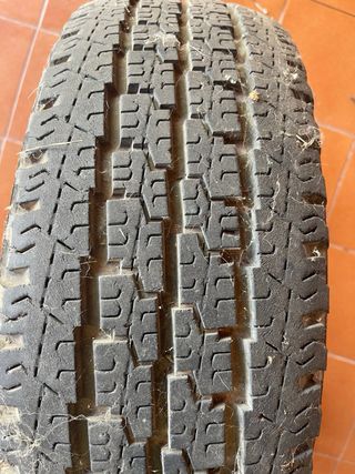 Neumático Michelin 215/65 R16C