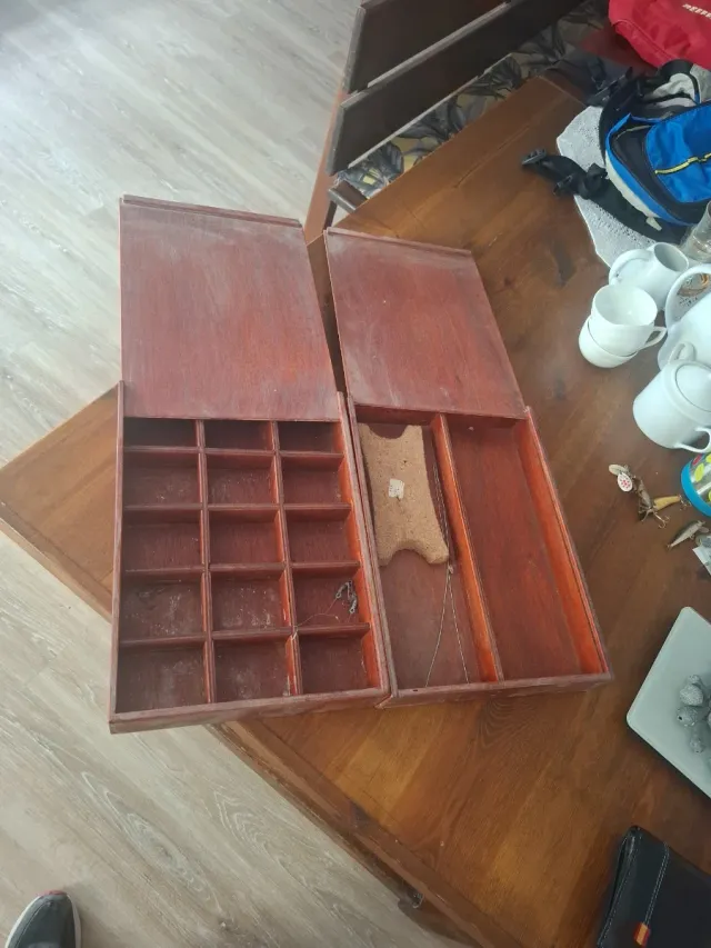 Cajas de madera para pesca