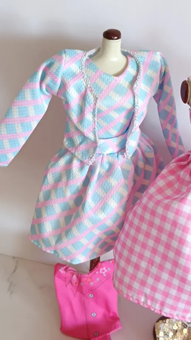 4 Conjuntos Ropa Barbie