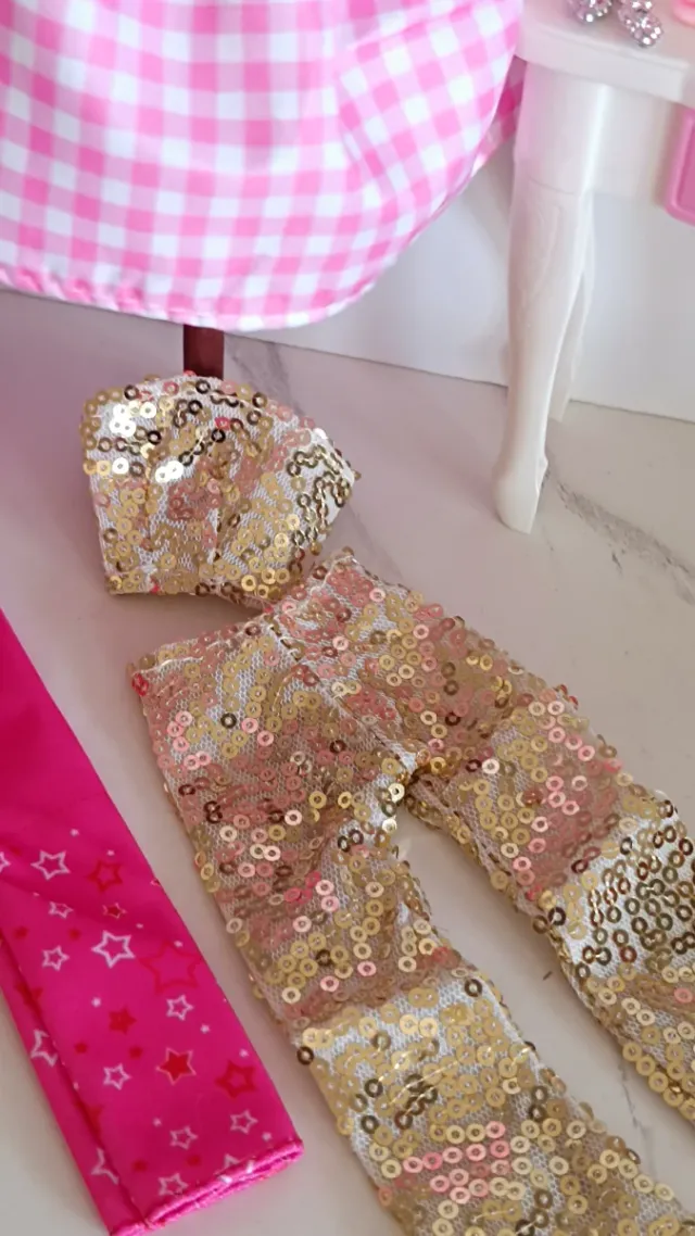 4 Conjuntos Ropa Barbie