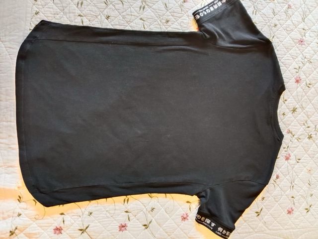 Camiseta Bershka Negra Talla S