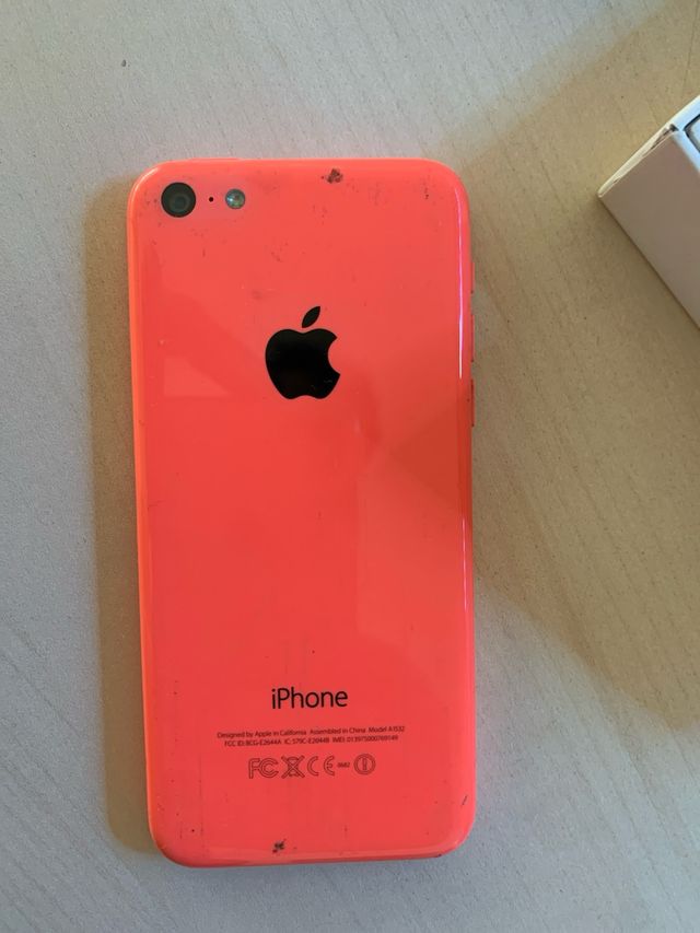 7 iPhones 4 + 1 de regalo