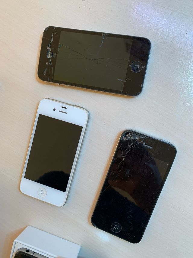 7 iPhones 4 + 1 de regalo