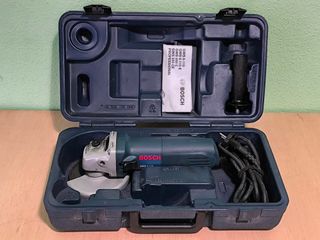 Amoladora Bosch GWS 6-115 con maletín