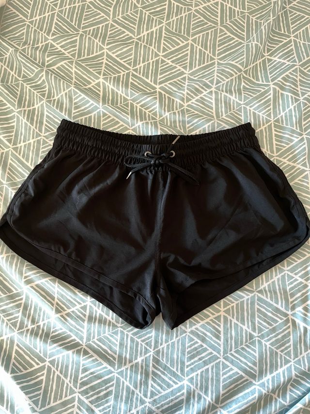 Pantalón corto deportivo negro Primark