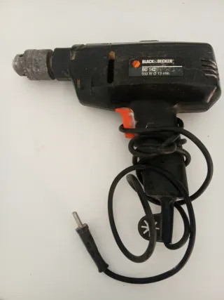 Taladro Black & Decker BD 142
