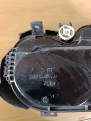 Faro Izquierdo Golf MK4