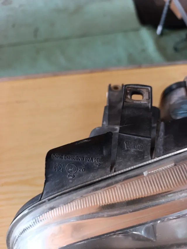 Faro Izquierdo Golf MK4