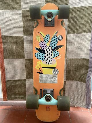 Skate Globe Naranja Diseño Cactus