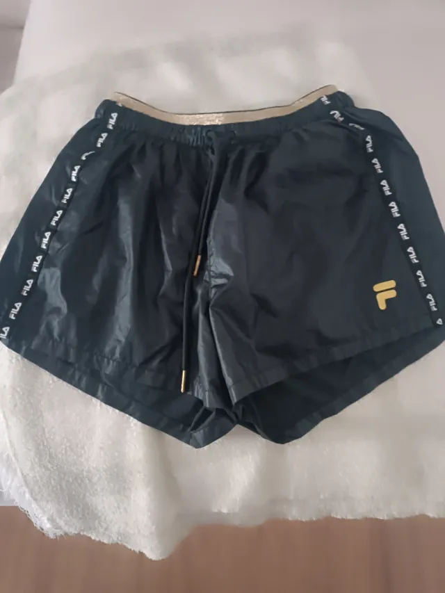 Pantalones cortos Fila negros