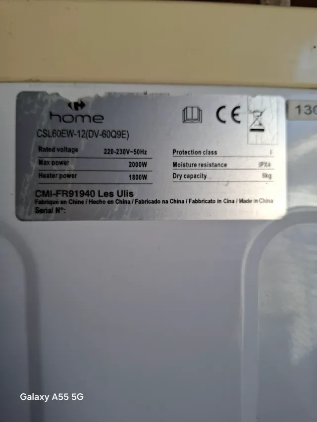 Secadora de ropa color crema