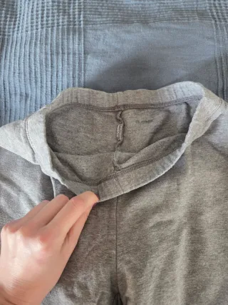 Pantalones grises de algodón