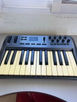 Teclado MIDI M-Audio Oxygen 25 (3 gen)