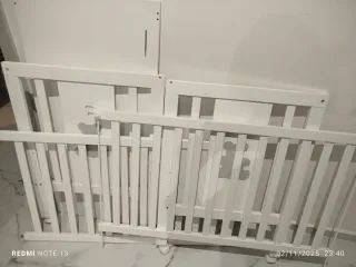 Cuna de bebé blanca