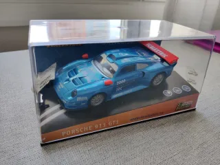Scalextric Porsche 911 GT1 2000